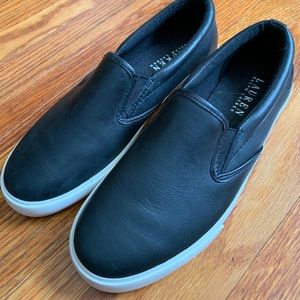 NEVER WORN Lauren Ralph Lauren Slip On Sneakers